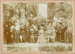 Photo Originale Ingénieur Gabrielli Giovanni Avec Son épouse Et Tout Les Gens Du Village Ca 1920 - Identified Persons
