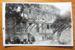 Beryl ? Londen? Woolwich? During World War  24-01-1915 Real Picture Post Card RPPC Couvent? Internat? - London Suburbs