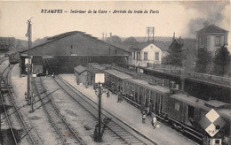 91-ETAMPES- INTERIEUR DE LA GARE, ARRIVEE DU TRAIN DE PARIS - Etampes