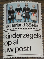 Nederland - NVPH - Uit 1083 - 1975 - Postfris - Kinderzegels - Tab Met Tekst Onder: Kinderzegels Op Al Uw Post - Ongebruikt