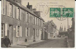 14 - 1033  -  BAYEUX  - Rue De Port En Bessin / Rue Du Docteur Michel - Bayeux
