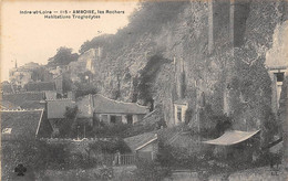 Amboise         37        Les Rochers . Habitations Troglodytes    N° 115      (voir Scan) - Amboise