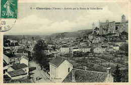 Chauvigny * Arrivée Par La Route De St Savin * Panorama Du Village - Chauvigny