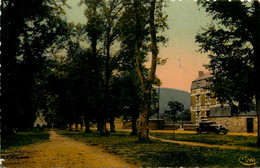 Fumay * La Promenade Du Baty * Automobile Voiture Ancienne - Fumay