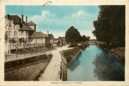 Rethel * Vue Sur Le Canal * Pêche à La Ligne Pêcheur - Rethel