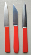 - Lot De 3 Couteaux. Année 70 - Orange - 1970 - Seventies - - Coltelli