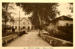 Escosse * Rue Du Village * Mairie Et écoles * école - Autres & Non Classés