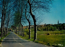 La Roche Chalais * Vue Générale * Route Et Entrée Du Village - Autres & Non Classés