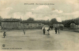 Arcis Sur Aube * La Place Danton Et Rue De Châlons * Villageois - Arcis Sur Aube