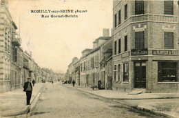 Romilly Sur Seine * La Rue Gornet Boivin * Commerce Magasin " Au Planteur De Caïffa " - Romilly-sur-Seine