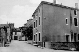 St Couat D'aude * Rue Du Village * L'école Enfantine Et L'horloge - Sonstige & Ohne Zuordnung