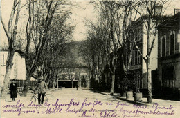 Quillan * Avenue Sauzède * Commerces Magasins - Autres & Non Classés