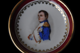 SOUCOUPES DECOREES NAPOLEON - JOSEPHINE - Limoges (FRA)