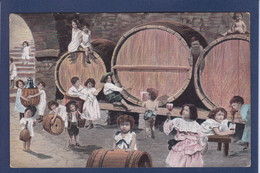 CPA Surréalisme Bébés Multiples Photo Montage Circulé Alcool - Humorous Cards