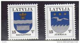 LATVIA 2005 Arms Definitives 15c. With Year Date 2005  MNH / **.  Michel 521-22 Iv - Latvia