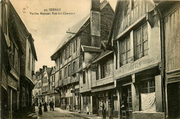 Bernay * Rue Des Charettes * Café Des Colonies * Commerce Magasin A. TOUTAIN , Chaussures - Bernay