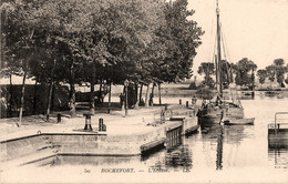 Rochefort Sur Mer * Vue Sur L'écluse * Péniche Batellerie - Rochefort