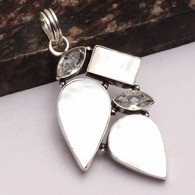 Neuf - Superbe Pendentif En Argent 925 Serti Nacre Et Topaze Blanche - Hangers