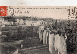 POITIERS - Les Douves, Anciens Remparts Et Route De La Cassette - Poitiers