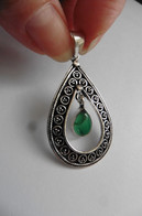 Neuf - Pendentif En Argent 925 Ciselé Serti Onyx Vert En Goutte D'eau Cabochon - Léger Défaut - Pendenti