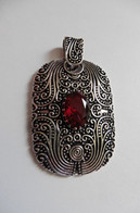 Neuf - Pendentif Argent 925 Ciselé Style Art Nouveau Art Deco Serti Grenat - Pendentifs