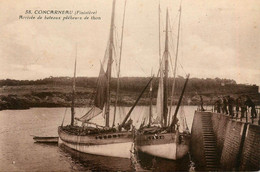 Concarneau * Arrivée Des Bateaux Pêcheurs De Thon * Thonniers - Concarneau