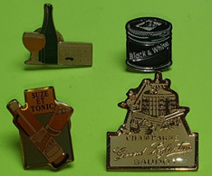 Lot 4 PIN'S - Boissons - Cidre , Whisky Black & White , Suze , Champagne L'Eglantier à Saudoy 51 - Vers 1980 - Boissons