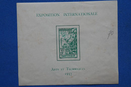 ¤2  MARTINIQUE BLOC FEUILLET   1937 EXPOSITION INTERNATIONALE + ARTS ET TECHNIQUES - Covers & Documents