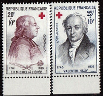 Au Profit De La Croix Rouge Les 2 Timbres Neufs De 1959 Issu Du Carnet - Unused Stamps