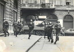 PHOTOGRAPHIE ANCIENNE : CHILI CHILE COUP D'ETAT 1973 TANK SOLDATS CHAR D'ASSAUT GUERRE MILITAIRE RESISTANCE - Chili