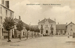 Montigny Le Roi * Place Du Village * Hôpital Et Maison Guiny - Montigny Le Roi
