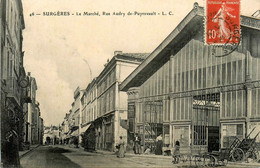 Surgères * Vue Sur Le Marché , Rue Audry De Puyravault * Les Halles Halle - Surgères