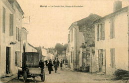 Muron * La Grande Rue * Route De Rochefort * Automobile Voiture Ancienne * Chausseur - Surgères