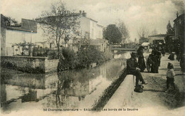 Saujon * Les Bords De La Seudre * Pont Passerelle * Villageois - Saujon