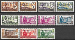 A. E. F. 11 Timbres Neufs Sans Charnière N° 126/164 + N° 156 Couleur Et 160 L De Libre Sous Le U D'Afrique - Unused Stamps