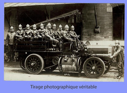 SAPEURS-POMPIERS De PARIS. Fourgon-pompe DELAHAYE-FARCOT Modèle 1906. Carte-photo Véritable Tirage Photographique. - Firemen