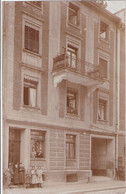 ZÜRICH Hausfassade Nr II Belebt Abs Frau Villinsgen O.ä. Original Private Fotokarte 12.VIII.1909 Gelaufen - Laufen-Uhwiesen 
