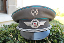 Casquette D'officier De L'aviation De L'Allemagne De L'Est NVA - Casques & Coiffures