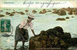 Le Touquet Paris Plage * La Pêche Aux Bigourneaux * Femme Pêche à Pied - Le Touquet