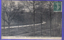 Delcampe - Carte Postale  78.  Vélizy  Carrefour De Trésor  Route De Chaville à Vélizy   Très Beau Plan - Velizy