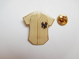 Beau Pin's Pins , Baseball , Yankees De New York , Bombardiers Du Bronx , Yanks - Baseball