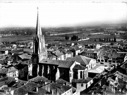 Trie Sur Baïse * Vue Sur La Place Et L'église Notre Dame Des Neiges - Andere & Zonder Classificatie