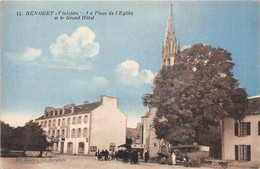 29-BENODET- LA PLACE DE L'EGLISE ET LE GRAND HÔTEL - Bénodet