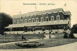 Maisons Laffitte * Vue Sur L'hôtel Royal * Cachet Au Dos : 1er Régiment D'artillerie à Pied , 26ème Batterie - Maisons-Laffitte