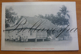 Ile Moorea. Habitation D'un Fonctionnaire Indigène. - Polinesia Francese