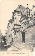 Chinon       37         Vieilles Maisons Rue Voltaire       (voir Scan) - Chinon