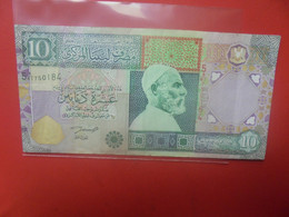 LIBYE 10 DINARS 2002 Circuler (B.24) - Libye