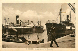 Brest * Les Cargos Au Port De Commerce * Bateau ARZIC - Brest