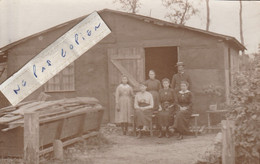 BEAUMETZ Les CAMBRAI - Une Famille D' Alphonse Leroy ? Qui Pose Pendant La Guerre  1914/18  ( Carte-photo ) 8 /10 - Sonstige & Ohne Zuordnung