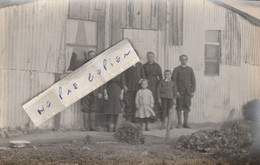 BEAUMETZ Les CAMBRAI - Une Famille D' Alphonse Leroy ? Qui Pose Pendant La Guerre  1914/18  ( Carte-photo ) 9/10 - Sonstige & Ohne Zuordnung